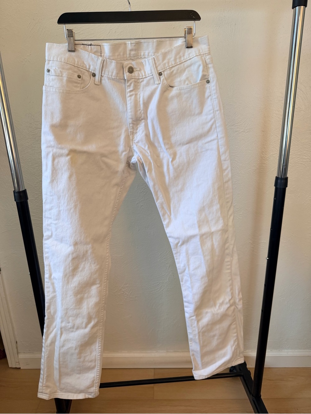 Levi 514 Men's White Jeans - Classic Straight Fit - Size 34x 34